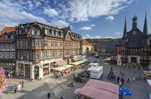 Saxony Anhalt Architecture Drucke: Marker Square and Guild Hall, Wernigerode, Harz Mountains, Saxony-Anhalt, Germany
