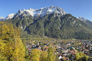 Upper Bavaria Travel Destination Drucke: Mittenwald with Karwendel Mountain Range, Werdenfelser Land, Upper Bavaria, Germany
