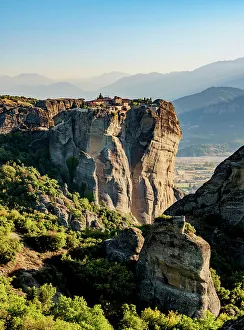 Meteora Rock Formations Drucke: Monastery of the Holy Trinity at sunset, Meteora, Thessaly, Greece
