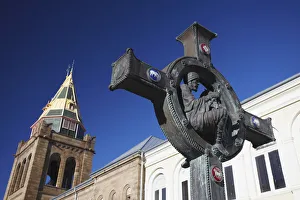 Ian Trower Photography AWL Drucke: Monument with Post Office in background, Port Elizabeth, Eastern Cape, South Africa