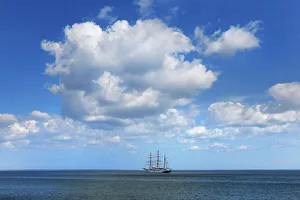 Cumulonimbus Cloud Formation Drucke: Ocean impression with sailing ship - Germany, Schleswig-Holstein, North Frisia, Sylt