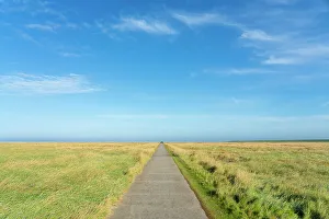 Eiderstedt Peninsula Germany Drucke: Path near Westerheversand lighthouse