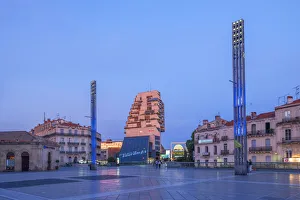 Languedoc Roussillon Tourism Drucke: Polygone, Montpellier, Herault, Lauguedoc-Roussillon, France