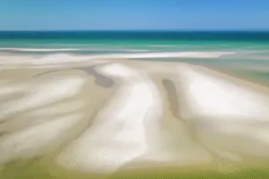 North American Coastal Scenery Drucke: Beach patterns at low tide, Cape Cod, Brewster, Massachusetts, USA