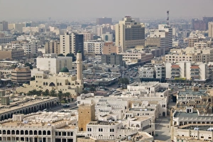 Drucke von Katar, Docha, SkyscraperKATAR - Docha:Himmel über der Straße von Ali bin Abdullah/Downtown/ Morgen Katar Kulturerbestätten Drucke: Katar, Docha, Skyscraper