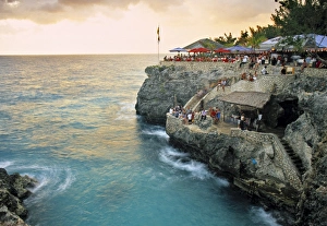 Drucke von Rick's Café, Negril, Jamaika Jamaika Drucke: Rickys Kaffee