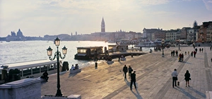 Veneto Italy Travel Guide Drucke: Riva Ca Di Dio