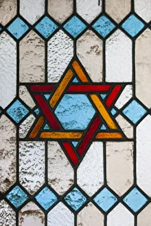 Drucke von Rumänien, Bukarest, Schneiderei-Synagoge , Stern von David , Verzierter Glasfensterdetail Rumänien Drucke: Rumänien Bucurestan Schneiderei-Synagoge Stern Israel Stab des Glasfensters