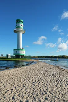 Schleswig Holstein Coast Drucke: Sandy beach leading to Friedrichsort lighthouse, Kiel, Schleswig-Holstein, Germany
