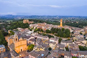 Santarcangelo di Romagna, Rimini, Emilia-Romagna, Italien. Luftaufnahme