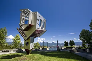 British Columbia Landmarks Drucke: Sculpture Device to root out evil (D
