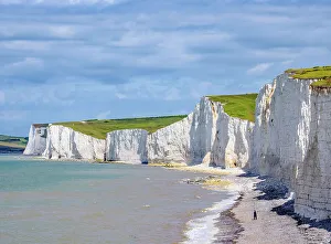 East Sussex Beaches Drucke: Seven Sisters Cliffs, elevated view, Birling Gap, East Sussex, England, United Kingdom