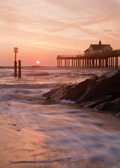 Suffolk Drucke: Südwestholz-Pier am Morgen in Süffolk, Großbritannien
