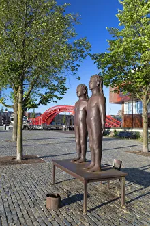 North Holland Travel Destinations Drucke: Statue in park and Python Bridge, Zeeburg, Amsterdam, Noord Holland, Netherlands