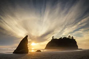 Olympic National Park Beach Drucke: Sunset at Ruby Beach, Olympic National Park, Washington, USA