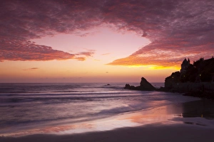 French Atlantic Coastline Drucke: Sunset over Surfers