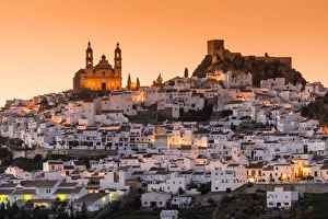 Rural Spain Scenery Drucke: Sunset view of Olvera, Andalusia, Spain