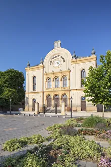 Eastern European Buildings Drucke: Synagogue in Kossuth Square, Pecs, Southern Transdanubia, Hungary