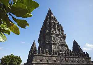 Prambanan Temple Drucke: Temple at Prambanan complex, Java, Indonesia