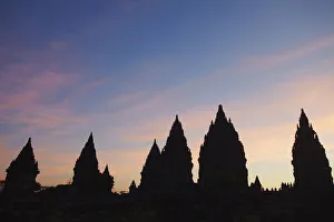 UNESCO World Heritage Asia Drucke: Temples at Prambanan complex at sunset, Java, Indonesia
