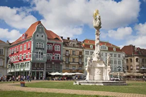 Eastern European Cities To Visit Drucke: Trinity Column in Piata Unirii, Timisoara, Banat, Romania