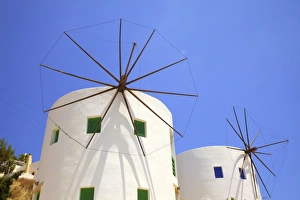Windmühlen für Unterkünfte umgebaut in Leros im Dodekanes-Gebiet Griechische Inseln Griechenland Europa