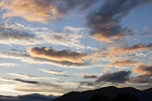 Clouds At Sunset Drucke: Clouds at sunset overFairfiled, Ambleside, Cumbria, UK