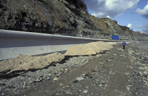 Coastal Erosion Prevention Methods Drucke: Construction of wave return wall, Penarth, Cardiff, Wales, UK