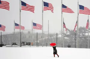 Wetter Drucke: Frühlings-Schneefall in Washington, D. C