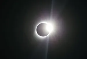 Eclipse Drucke: Ein Sonnenfinsternis wird in Coquimbo beobachtet