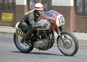 Classic Motorcycle Racing Photos Drucke: Bob Heath (BSA) 1968 Senior TT