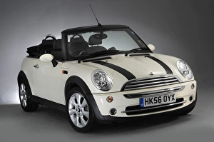 British Automotive History Drucke: 2006 Mini Cooper Convertible