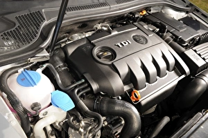 Motor Museums In The UK Drucke: 2008 Skoda Superb engine