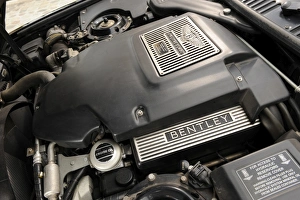 Vintage Motor Museum Exhibits Drucke: Bentley Continental engine 2001