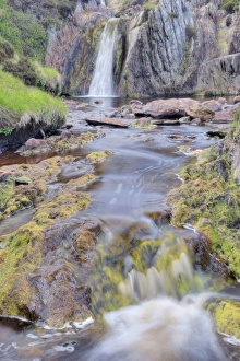 European Nature Views Drucke: View of waterfall, Burn of Lunklet Waterfall