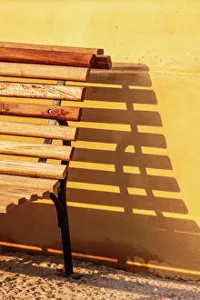 Danita Delimont RF Images Drucke: Bench and shadow