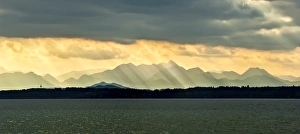 Stormy Weather Germany Drucke: Chiemsee, Germany, sunrays through clouds