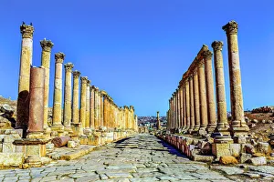 Korinthische Säulen, Jerasch, Jordan. Jerasch von 300 v. Chr bis 600 n. Chr. Die am meisten originale römische Stadt im Nahen Osten