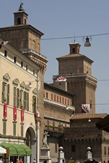 Italian City Breaks Drucke: Este Castle (Castello Estense), Ferrara, Emilia Romagne, Italy