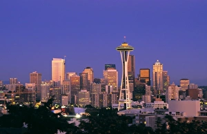 Seattle Cityscape Drucke: Evening light on the Seattle skyline