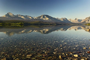 Mountain Lake Reflection Photography Drucke: Lake Sherburne and mountain reflection, Glacier National Park, Montana