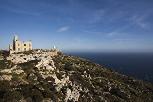 Drucke von Dinglische Klippen in Malta im Zentrum des Landes mit einer kliffartigen Aussicht entlang der Küste auf eine Höhe von etwa 220 Metern und Sonnenuntergang Bilder Datiert 2010 März: Malta Zentraler Teil Dingli Klippen Küstendamm mit Aussicht auf die Klippe aus der Höhe von 220 Metern Sonnenuntergang