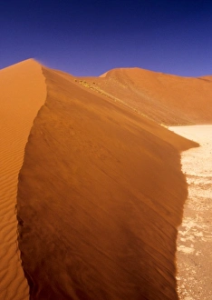 Namib Desert Scenic Views Drucke: Namibia: Namibia Desert, Sossusvlei Dunes, desert landscape