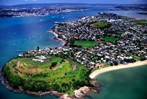 Drucke von Nordkopf, Devonport und Hafen von Waitemata in der Bucht von Auckland aus der Luft Bilder Datiert 2005 September: Nordkopf, Devonport und Hafen von Waitemata in Auckland aus der Luft