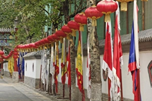 Beijing Travel Photography Drucke: Row of flags, Beijing, China