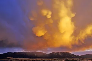 Cloud Formations In Mountains Drucke: Storm Clouds in the Centennial Range in Montana