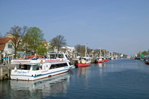 Germany Waterfront Drucke: warnemunde harbor