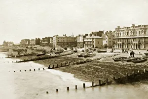 Strand- und Marinumparade in Worthing