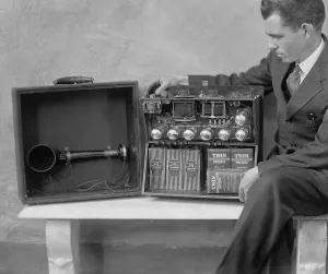 Wireless Communication History Drucke: Electrical engineer, Brent Daniel
