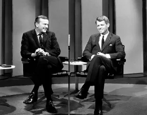 Vintage TV Hosts Drucke: THE JACK PAAR PROGRAM, from left, Jack Paar, Robert F. Kennedy, aired March 13, 1964